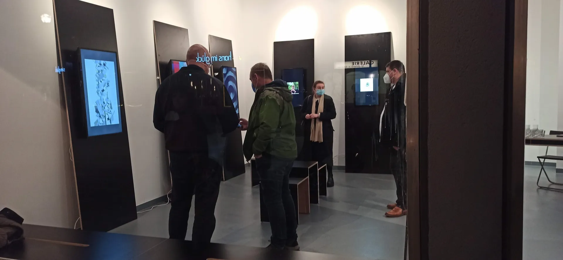 Pixposure – A Generative NFT Art Show
